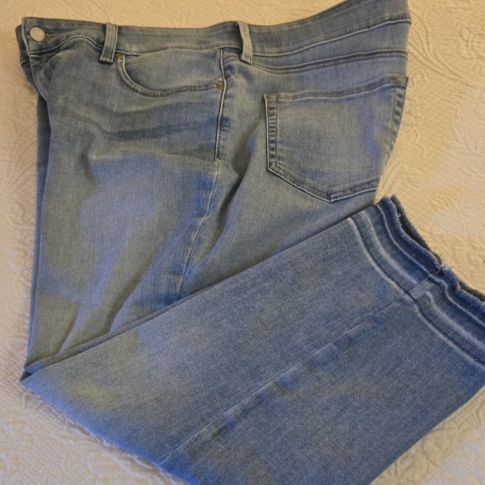 NYDJ WIDE CUFF CAPRI  SZ 14P